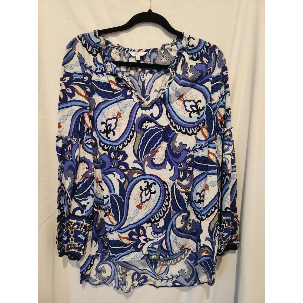 Crown & Ivy Blue Paisley Long Sleeve V-Neck Blouse Top Size Medium